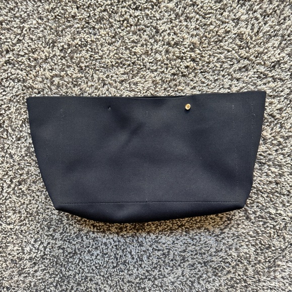 Cuyana Classic Structured Leather Tote with canvas insert - Picture 10 of 15